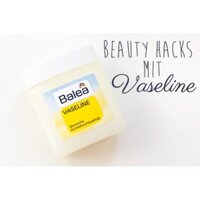 Sáp dưỡng ẩm Vaseline của hãng Balea (Đức)