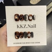 Saturn - Sao màu nâu, vẽ tay, cao cấp, sang trọng nhẹ nhàng, thời trang sáng màu  Móng Tay Dạng Gel ，Móng Tay Giả nailbox