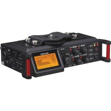 Máy ghi âm Tascam DR-70D