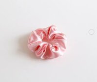 Scrunchies dây cột tóc lụa đơn sắc - Hồng nhạt