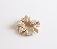 Scrunchies dây cột tóc lụa đơn sắc - Be