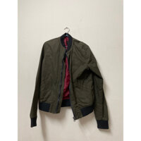 [Secondhand] Áo bomber xanh lá size M