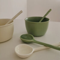 Set 1 bát + 1 thìa sứ phong cách đơn giản(order)
