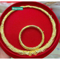 Set 1 kiềng chạm rồng phụng . 1 vòng tay chạm rồng phụng xi vàng 24 khoá bấm ( có tặng kèm hộp nhung đỏ đựng y hình )
