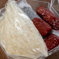 SET 1 TAI YẾN SỢI TINH CHẾ 10GR KÈM TÁO ĐỎ, ĐƯỜNG PHÈN, HẠT CHIA