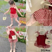 Set 2 chi tiết áo thun dây buộc quả dâu+ quần short caro đỏ phong cách hàn bé gái 1-8T