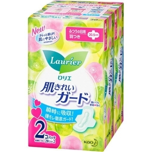 Set 2 gói băng vệ sinh ngày Laurier có cánh (22 miếng/gói)