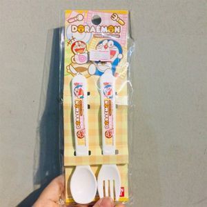 Set 2 thìa dĩa nhựa cho bé OSK hình Doraemon