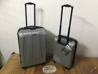 Set 2 va ly Samsonite Centric 2 - 20/24 inch (Size cabin và size trung) - Màu bạc phù hợp cho mọi lứa tuổi và mọi giới tính