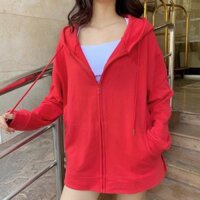 Set 3 món : Khoác- áo thun - quần kate. Có 1 màu. KÈm hình chụp thật 100%. Size dưới 54kg vừa nha mấy chế