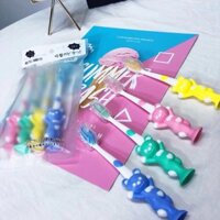 SET 4 CÂY BÀN CHẢI ĐÁNH RĂNG SIÊU MỀM CHO BÉ - NHIỀU HÌNH NGẪU NHIÊN