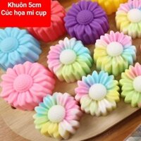 Set 50 hoa cúc họa mi 5 cm làm thạch rau câu bánh da lợn Thái Lan siêu hot  tặng 5 ống hút nhỏ giọt tạo nhụy hoa