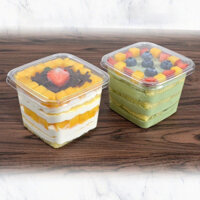 Set 50 hộp nhựa vuông B10-8 đựng bánh Tiramisu kèm nắp