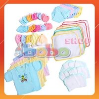 Set 60 Món Cho Bé Sơ Sinh Từ 2-8kg (5 Áo, 10 Tã Dán, 10 Tấm Lót, 5 Nón, 10 Khăn Sữa, 10 Bao Tay, 10 Bao Chân)