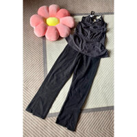 Set áo có mút ngực, quần jeans cá tính