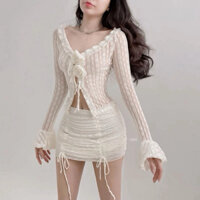 set áo cổ v, tay loe chân váy rời có lót quần