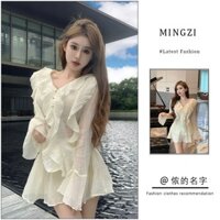 Set Áo Dài Tay Loe Cổ V Phối Viền Bèo Lá Sen, Chân Váy Ngắn Xòe Kiểu Dáng Tiểu Thư Sang Chảnh