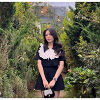 SET ÁO ĐEN CROPTOP PHỐI BÈO NGỰC TRẮNG NÚT CỔ SƠ MI ĐEN + CHÂN VÁY ĐEN (TH)