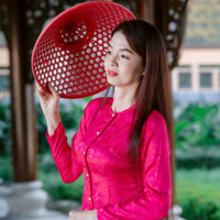 SÉT ÁO LẺ,BÀ BA,GẤM 2 DA,HOA VĂN,QUẦN LATIN,KẾT HỢP TÚI TRONG TRUYỀN THỐNG DUYÊN DÁNG,PHONG CÁCH HIỆN ĐẠI MẪU MỚI,