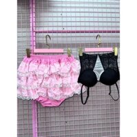 Set áo ren đen hai dây kèm chân váy ren tầng xoè caro hồng chấm bi