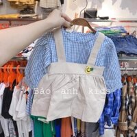 Set áo sơ mi cổ tròn kèm yếm váy