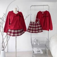 SET ÁO TAY DÀI ĐỎ CỔ TIM FORM RỘNG THẮT DÂY NƠ CỔ + CHÂN VÁY CARO ĐỎ XẾP LY XÒE (TH)