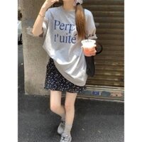 Set áo thun ngắn tay cổ tròn form rộng và chân váy ngắn hoa nhí Hàn Quốc Look by Trang