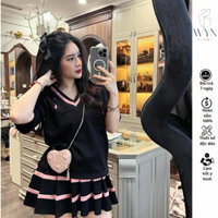 Set áo thun tay lỡ cổ tim kèm chân váy xếp ly phối viền kiểu dáng thể thao tăm lạnh váy tầng xếp ly