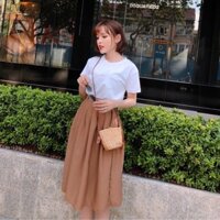 Set áo thun trắng chân váy nâu xoè