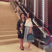 Set áo trễ vai + váy xoè