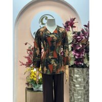 Set bà ba nữ, áo tay dài cổ tim phối nút tàu kèm quần dài ống rộng in họa tiết - Cúc Dưỡng - Mã AB