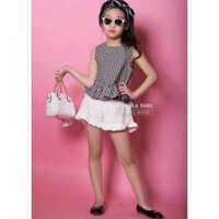 Sét bé gái xinh xắn