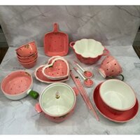 Set Bộ 17 món bát , chén, đĩa sứ khay đựng thức ăn họa tiết dâu tây siêu xinh sử dụng trong gia đình