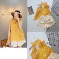 Set bộ áo cổ yếm chấm bi vàng mix quần sooc SETN541