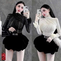Set Bộ Áo Ren Cổ Lọ Tay Dài Đính Hoa Nhúng Croptop + Chân Váy Nhung Bí Tag Miu Có Lót Quần