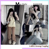 Set bộ nữ gồm áo phông cổ tim tay lỡ form rộng phối túi ngực mix quần dài ống suông hoạ tiết full điểm nhấn