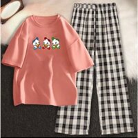 SÉT BỘ QUẦN ÁO NỮ 3 CHÚ VỊT CON KÈM QUẦN KẺ