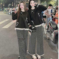 Set bộ thiết kế dễ thương, đáng iu mẫu mới siêu hot cho nàng, áo cổ tròn tay dài viền ren đính nơ phối quần suông kẻ sọc