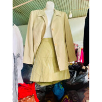 Set chân váy da dê thật kèm blazer vin cúc dập hiệu siêu xịn