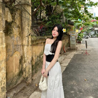 set chân váy dài+ áo cúp ren