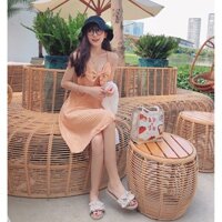 Set đầm kate + áo khoác . Có 1 màu. KÈm hình chụp thật 100%. Size dưới 54kg vừa. Mua nhanh kẻo hết nha
