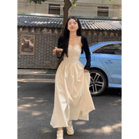 SÉT ĐẦM KEM ÁO KHOÁC ĐEN