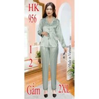 set đồ bộ ngủ và mặc nhà lụa satin.