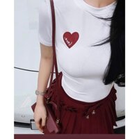 Set đồ nữ áo phông body cổ tròn thêu tim mix chân váy 2 màu đỏ đô đen dáng ngắn đính cúc thiết kế CHOUCHOU TỰ MAY LẠI