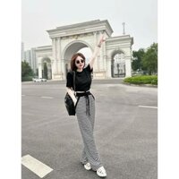 Set Đồ Nữ Cá Tính: Áo Thun Đen Form Rộng Phối Quần Ống Suông Sọc Trắng Đen TTGB0530
