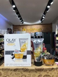 Set Kem dưỡng và Sữa rửa mặt Olay Regenerist Vitamin C + Peptide 24