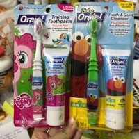 Set kem và bót đánh răng cho bé