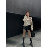 Set Lệch Vai In Chữ Mix Chân Váy Xếp ly