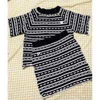 set len áo croptop cộc kèm váy ngắn đính ngọc