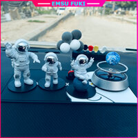 Set Mô Hình Decor Trang Trí Nội Thất Xe Hơi Kiểu Dáng Mô Hình Phi Hành Gia Máy Xoay Quả Cầu Tinh Dầu Nước Hoa - Có Thảm